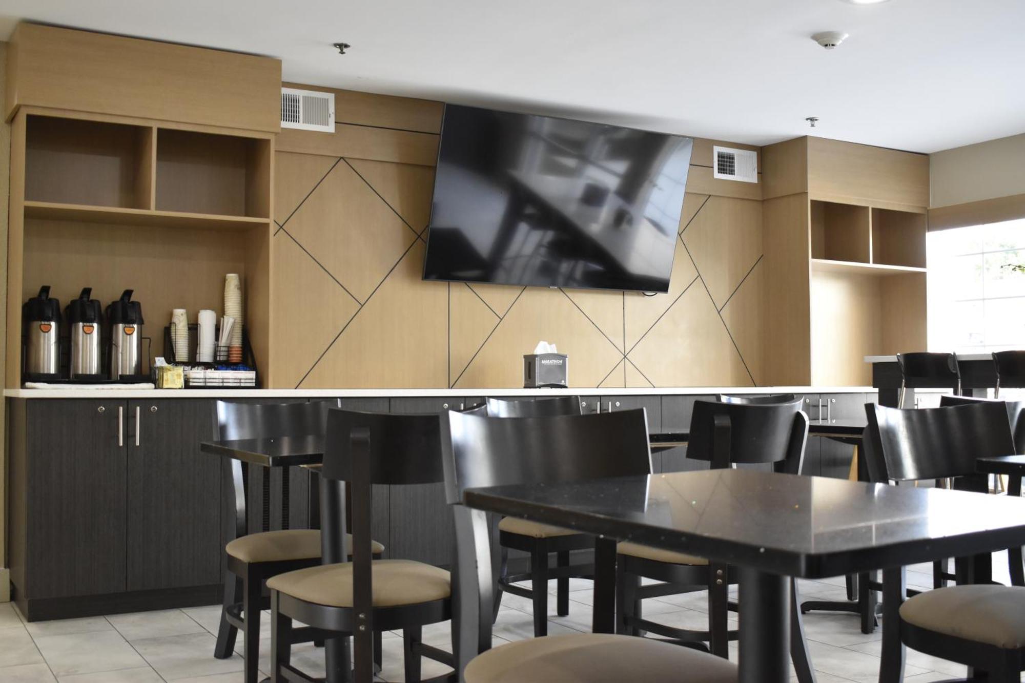 เมนสเตย์ สวีท สนามบินน็อกซ์วิลล์ Hotel อัลคอ ภายนอก รูปภาพ